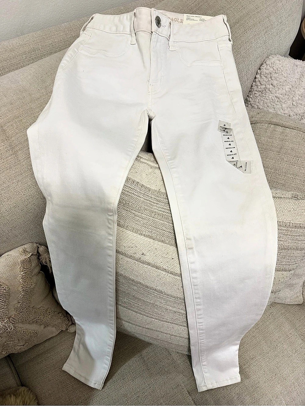 AE White Skinny Jeans Waist 27 NWT